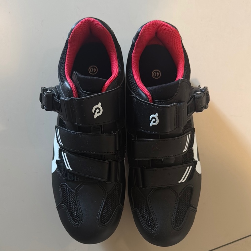 Peloton Cycling shoes size 40 womens 9 mens 7